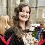 Psychology graduate from St Andrews, able to teach GSCE or National 5/Higher psychology, English, music, or biology.