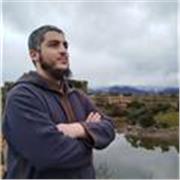 Doy clases en lengua arabe y cultura arabe y religion islamica y soy joven