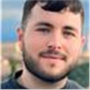 Profesor de inglés apto para todos los niveles. También estoy dispuesto a impartir clases de español para extranjeros.