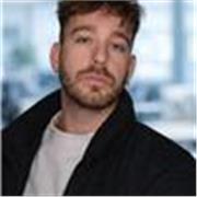 Técnico superior en ASIR con experiencia en Redes, Infraestructura y Microsoft 365, ofreciendo formación en cualquier lugar.