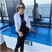 Ho studiato in Francia e sono una docente di lingua francese a disposizione di chi ha bisogno di lezioni private.