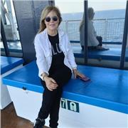 Sono una docente esperta. Mi propongo per le seguenti materie: italiano, lingua francese, storia e filosofia . Sono empatica.