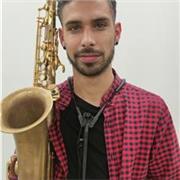 clases particulares de saxofon (alto y tenor) y clarinete. Son clases economicas con opción a tratar lenguaje musical y teoria