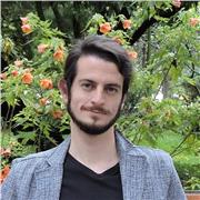 Formador de creativos, diseñadores y transformadores con compromiso. Bocetación, conceptualización, crítica e identidad personal del diseño
