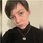 Laureata in Lingue e culture moderne offre ripetizioni di lingua e letteratura inglese per tutti i livelli d’istruzione