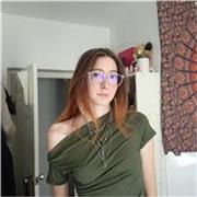 Soy Una estudiante de la carrera de Historia del arte, puedo servir de apoyo para estudiantes de primaria, secundaria y bachiller.