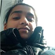 Ragazza che può aiutare in tutte le materie bambini e ragazzi di elementari e medie