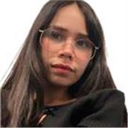 Me defino como una persona paciente, creativa y responsable, con facilidad para conectar con los niños.