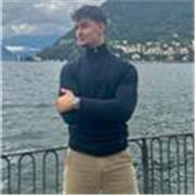 Estudiante de Economía Financiera y Actuarial y ADE con numerosas matrículas de honor y experiencia con selectividad