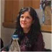 Insegnante laureata in giurisprudenza impartisce lezioni a studenti delle superiori e universitari di: diritto, italiano e latino