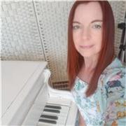 Piano Tutor delivering quality individual piano lesson via zoom