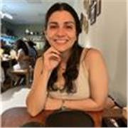 Profesora de inglés con certificación de inglés avanzado y certificación ESL (English as a Second Language). 