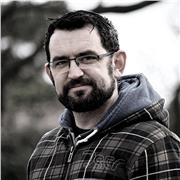 Qualified English and Art teacher ready to help