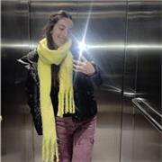 Profesora con nivel C1 buscando niños pequeños para nivel A1, A2, B1 o B2