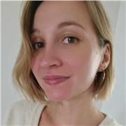 Donne des cours niveaux primaire et collège - français, mathématiques, anglais,...)