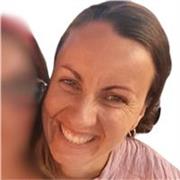 Soy nativa de Francia, perfectamente bilingüe en español.