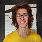 Laureando in lettere, diplomato con 100 al liceo, miro ad aiutare ragazzi di tutte le età (dalle elementari alle superiori)