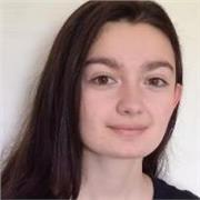 Dottoressa in Lettere moderne impartisce lezioni private per studenti dalle elementari alle superiori