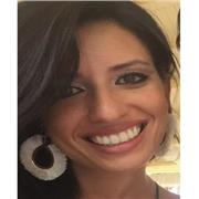 Laureata in sociologia e ricerca sociale e in scienze politiche, impartisce lezioni di recupero in filosofia, diritto e sc. umane