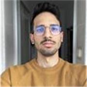 Productor musical, pianista, guitarrista y cantante con más de 10 años de experiencia musical imparte clases particulares