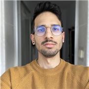 Productor musical, pianista, guitarrista y cantante con más de 10 años de experiencia musical imparte clases particulares