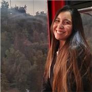 Hago clases de matemáticas a niños, también puedo ayudarles en otras materias. Jugar y enseñarles otro tipo de cosas