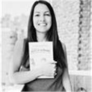 Enseño técnicas de relajación para el control emocional y el aumento de la paciencia a niños y niñas