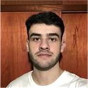 Profesor de inglés imparte clases para niños como para adolescentes