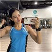 
Doy clases de pilates, tengo experiencia en pilates Matt, llevo ocho meses dando estas clases en un gimnasio y tuve una formación