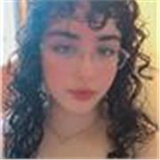 Profesora de matemáticas con experiencia enseñando a otros estudiantes