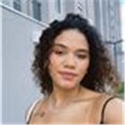 Dou aula de química para estudantes do ensino médio e estudantes da área