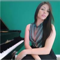 Profesora de piano clásico, clases para niños y adultos 