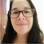 Maestro de español en línea con experiencia en reglas ortográficas y gramaticales. Idioma nativo