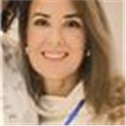 Enseño a expresarse en Español a personas adultas. 