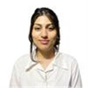 Estudiante de Comunicación da clases de redacción a niños