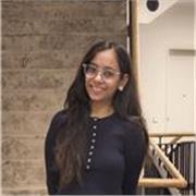 Experienced English tutor helping with schoolwork, fluency, and exam success