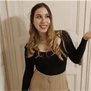 Studentessa laureanda in lingue e letterature straniere impartisce lezioni di inglese. Le lezioni sono personalizzabili a seconda delle necessità dello studente