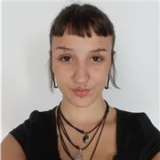 Técnica titulada en ilustración, con mas de 10 años de experiencia en la materia.