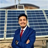 Master en energías renovables e ingeniero electrónico especializado en gestión e innovación de proyectos