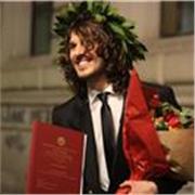 Laureato con lode in specialistica Filologia Moderna presso l'Università degli studi di Bari Aldo Moro offre lezioni doposcuola