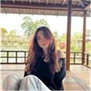 English tutor specialising in GCSE and A Level material, with experience teaching English to foreign students as well as domestic