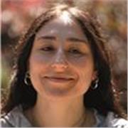 Offro lezioni per imparare l'uso dei programmi della suite Adobe, principalmente Photoshop, Indesign, Illustrator, Lightroom e XD.
