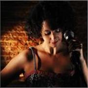 Profesora titulada en Teatro y Canto con más de 20 años de experiencia en dirección ,interpretación y dramaturgia y música.
