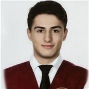 Estudiante de Ciencias Físicas imparte clases de matemáticas, física, química