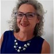 A lezione di scrittura per imparare ad esprimersi correttamente mettendo in ordine i pensieri. Può interessare? Contattatemi!  