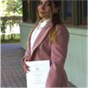 Laureta in lingue e culture straniere con magistrale in lingue e traduzione letteriaria