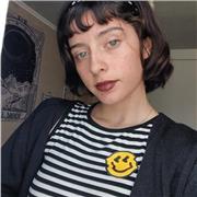 Docente en formación de último año de Pedagogía en Español enfocada en el área literaria y la escritura narrativa creativa. 🖤✨
