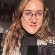 Alunna del quinto anno del liceo delle scienze umane e futura universitaria in Irlanda offre lezioni di inglese e italiano