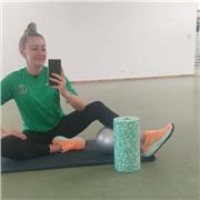 Erfahrene Yoga und Pilatestrainerin unterrichtet bundesweit sowie international in Präsenz und online.