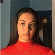 Profesora formada en clases online y con experiencia también como profesora presencial.